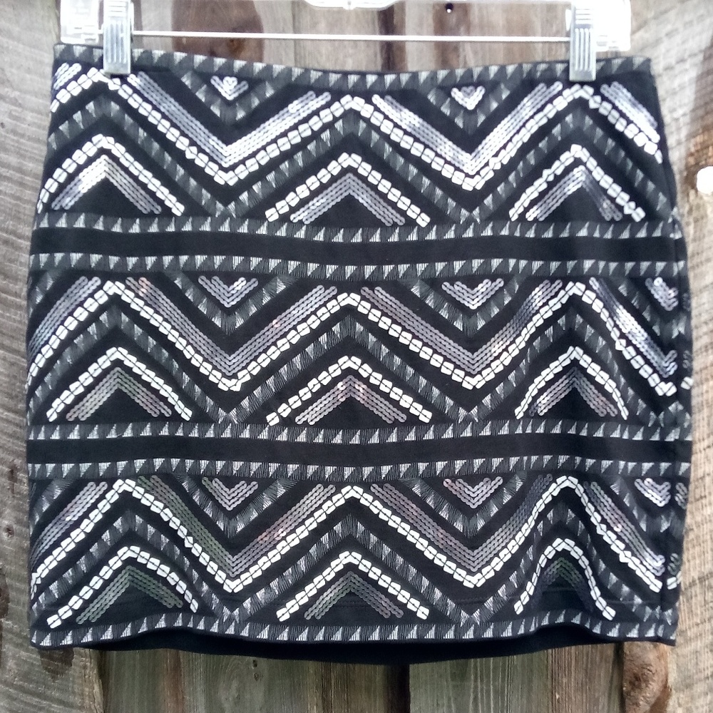 Express Black White Silver Sequence Mini Skirt - image 1